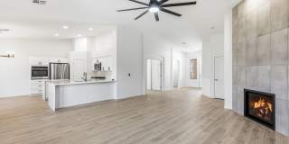 Beautiful Remodeled Single-Story Home W/ Pool in Southern Highlands Gallery 1