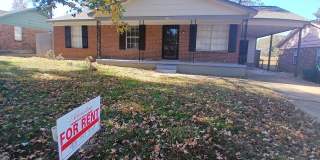 Cozy 3 bedroom 1 bath home - Open To Section 8 - $99 Move In Special Gallery 1