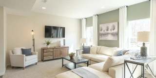 1221 Ayla Avenue Gallery 21