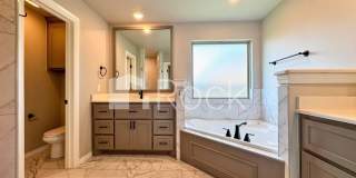 Spacious Craftsman Home on cul-de-sac - Electric Included! Gallery 21
