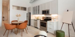 The Poplar Gallery 19