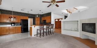 Spacious 4BR House in Fontana Gallery 1