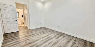 11503 NW 89 ST Gallery 22