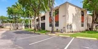 20330 NE 3rd Ct Gallery 1