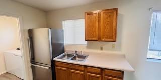 826 East Waverly Street Gallery 6