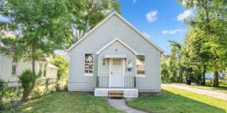 Updated 2 Bedroom Home! Gallery 3