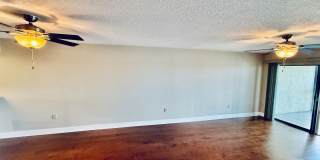 BEAUTIFULLY UPDATED RIVERFRONT CONDO WITH SPECTACULAR ROCKET LAUNCH VIEWS Gallery 19