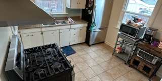 Charming home in Seaside on a corner lot Gallery 7