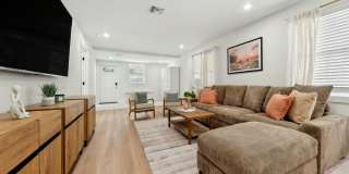 125 NW 3rd Avenue Gallery 4