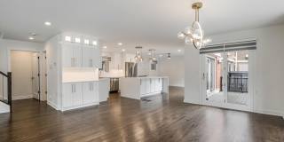 1308 S Plymouth Court Gallery 8