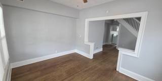 1339 Lee Street Gallery 4
