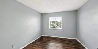 550 GOLDEN RAINTREE Place Gallery 21