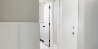 Elegant Renovation! HUGE 1 Bed 1 Bath Available Now! Gallery 29