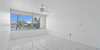 9101 E Bay Harbor Dr Gallery 14