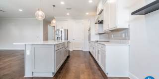 3104 W Bay Villa Ave Gallery 24