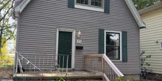 252 N English 252 N English Gallery 1