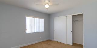 Spacious 6 Bedroom Home With Huge Backyard! Gallery 19