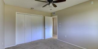 10645 W Saratoga Cir Gallery 15