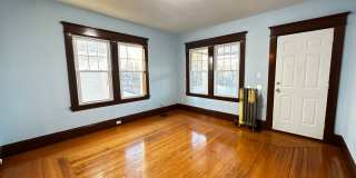 371-373 Oakland Street Gallery 10