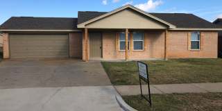Full Brick 3 bed 2 bath 2 car Garage with fenced back yard! All new paint, Flooring, appliances!! Gallery 3