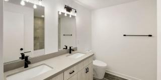 10001 Townhomes Gallery 14