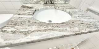 ***RENT READY~4 Bed RENOVATED 2 story house/w/ downstairs bedroom/Granite countertops Gallery 31