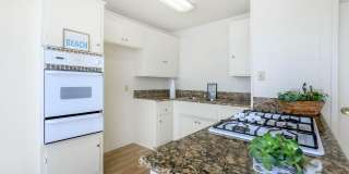 Sea Breeze Beach Apartments Sea Breeze Beach Apartments Gallery 23