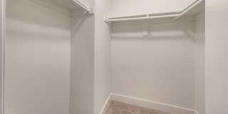 Avalon Woodland Hills Gallery 5