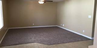 3 Bedroom Condo with Community Pool! Gallery 3