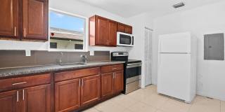 Spacious 3BR/1BA Single-Family Home – Central Miami Gallery 1