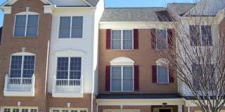5407 COMMERCE Row Gallery 1