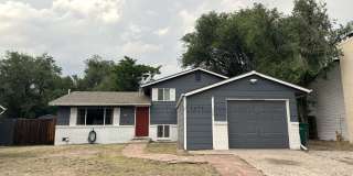 Charming 4 Bedroom Tri-level House in Southeast Colorado Springs Charming 4 Bedroom Tri-level House in Southeast Colorado Springs Gallery 1