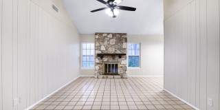 ***MOVE-IN SPECIAL: TWO WEEKS FREE***Single-Story Retreat with Versatile Spaces in Established Neighborhood Gallery 7