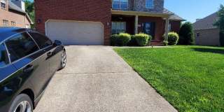 Pet Friendly Four Bedroom In Adams! Gallery 1
