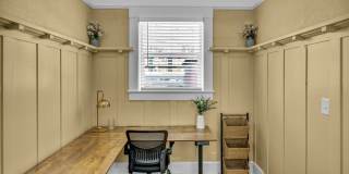 FULLY FURNISHED & BEAUTIFULLY REMODELED CLASSIC HOME NEAR UNR WITH UNBEATABLE I-80 ACCESS Gallery 33