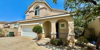 3 Bedroom + 2.5 Bathroom Home | Seabreeze Gated Community | Oxnard | Unfurnished Gallery 1