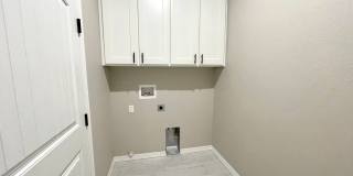 Beautiful 3 Bedroom Home on Desert Lakes Golf Course! Gallery 28