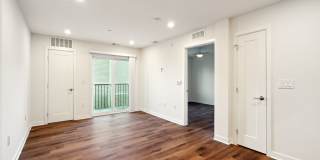 Graduate Pointe Gallery 88