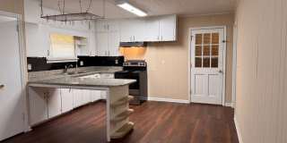 2 BED, 2 BATH BRICK HOME LOCATED IN ASHEBORO! Gallery 9