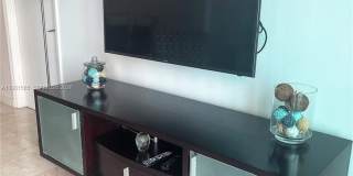 500 Brickell Ave Gallery 14