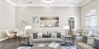 Alexander Crossing Apartments & Townhomes Gallery 16