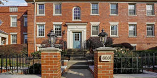 603 BASHFORD Lane unit: 1 Gallery 1