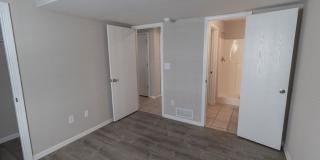 Northern Spacious 4 BDR Duplex Gallery 8