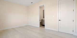 19 Coral Way Gallery 16