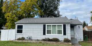 Very Charming 2 Bedroom 1 Bath Home Gallery 1