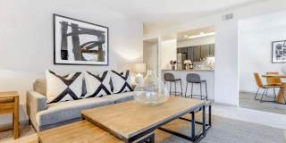Affordable Housing - Madison Southpark Apartment Homes Gallery 25