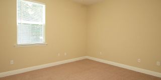 Hamptons on High – 4 Bedroom / 4 Bathroom Student Townhome Near FSU & TSC! Gallery 27