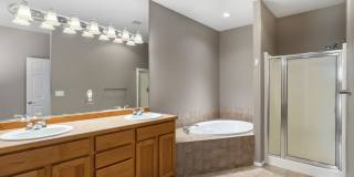Beautiful Eagle Crest Home with Stunning Views and High-End Features! Beautiful Eagle Crest Home with Stunning Views and High-End Features! Gallery 18