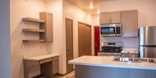 Studio available on Golf Road Gallery 1