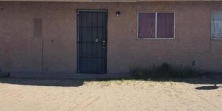 623 NE Davis Street Gallery 1